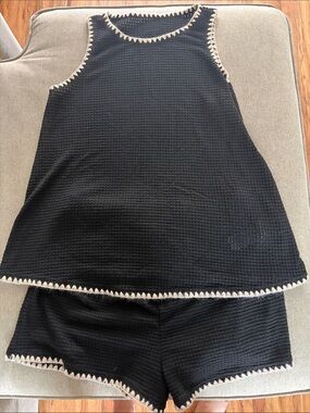 Maternity Shorts Outfit
